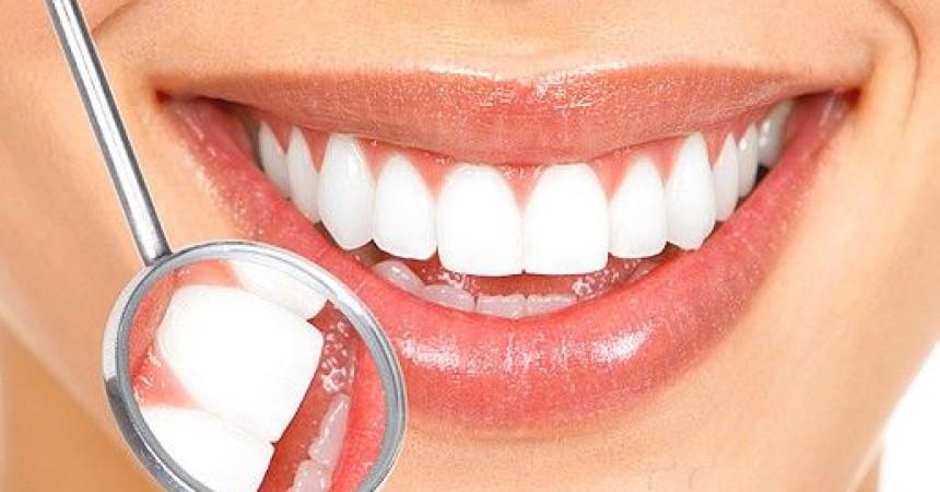 Blanqueamiento dental. 3 soluciones a un mismo problema Blanqueamiento dental. 3 soluciones a un mismo problema