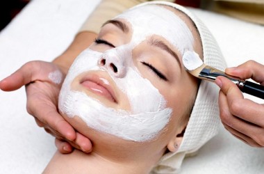 Máscaras faciales: ¿de qué están hechas y qué le hacen a tu piel?