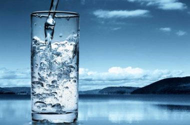 ¿Sabías que el agua es tu aliada para llevar una vida sana?
